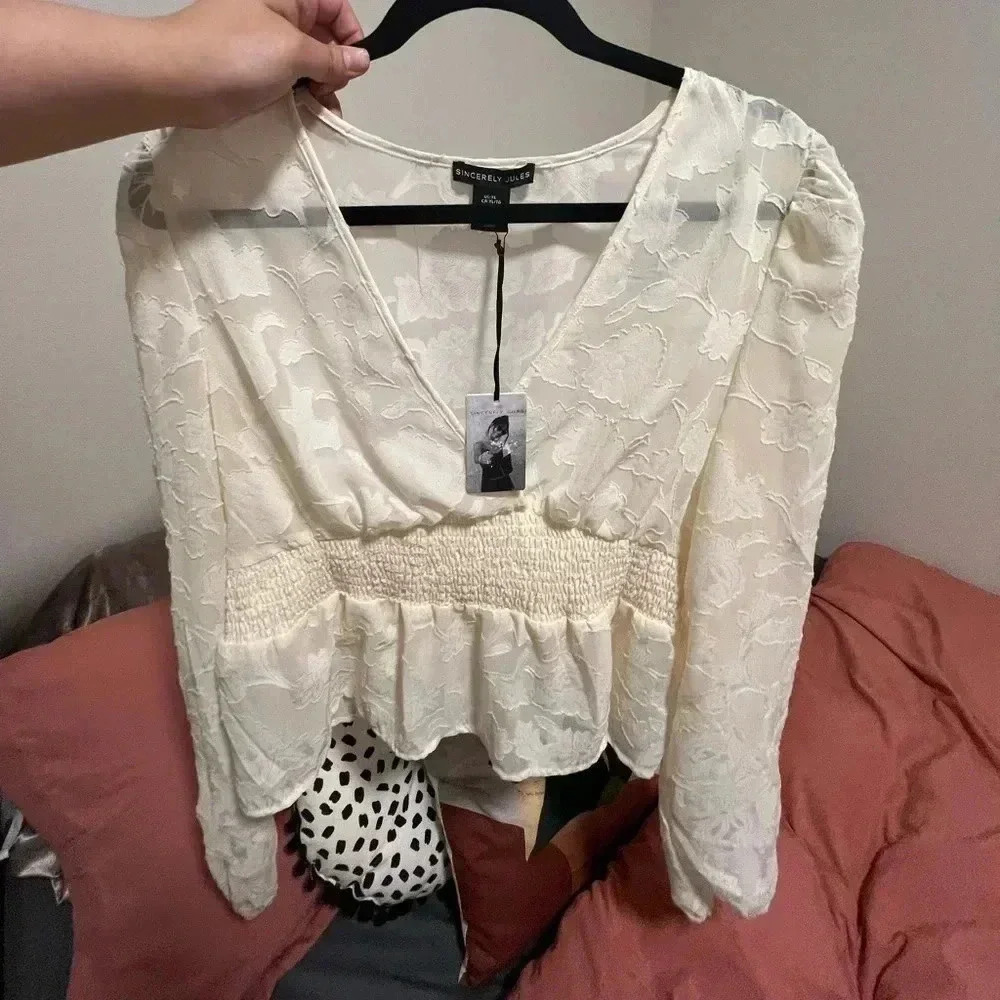 Cream Peplum Top NWT - Picture 4 of 5